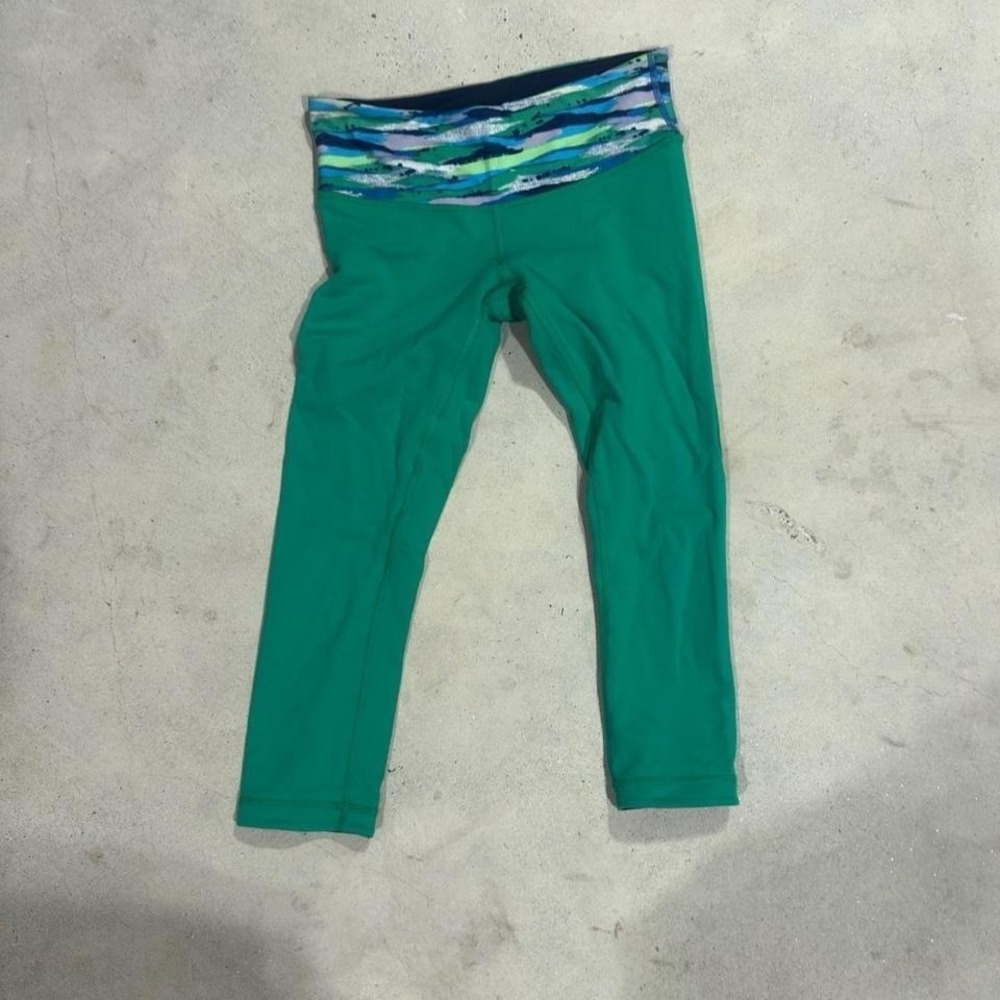 Lululemon - Leggings - Women 6 - Green High Rise Athletic Yoga